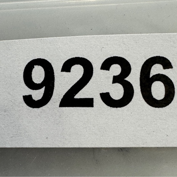 L.L. Bean Red Microcheck Shirt Men’s Large – Made in Hong Kong - Picture 5 of 5